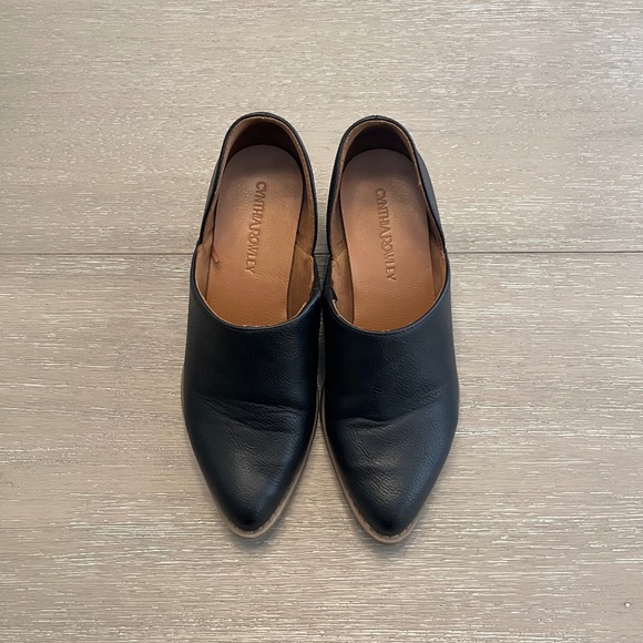 Cynthia Rowley Shoes - Black Faux Leather Heeled Shoes